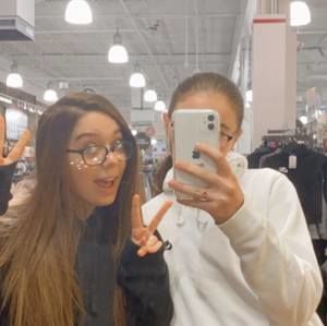 Meet your Posher, Mya